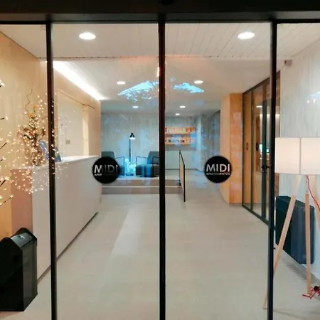 Midi 3000 Apartmanhotel