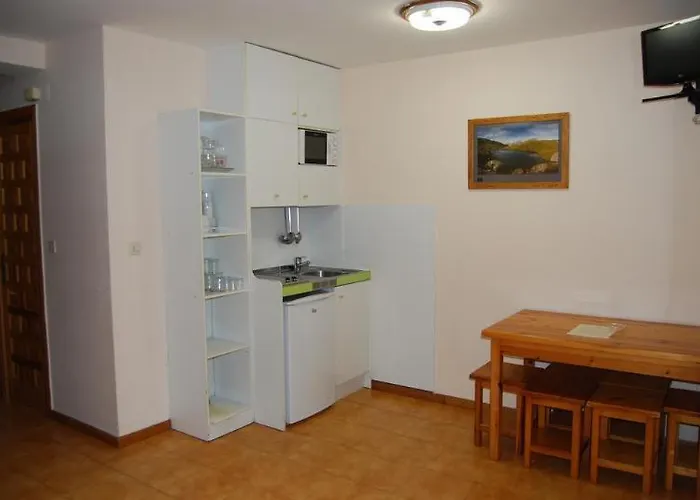 Lägenhetshotell Midi 3000 *