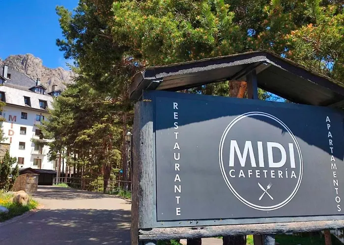 Midi 3000 Lägenhetshotell Formigal